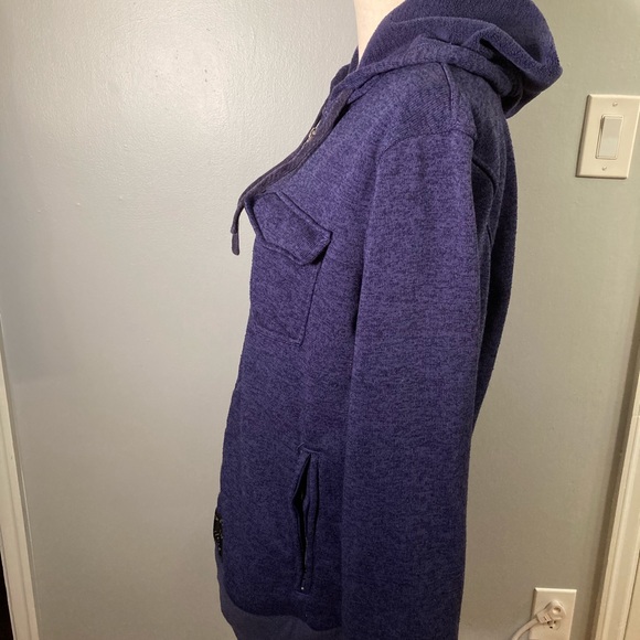 Women’s Oakley Zip-up Hoodie - Picture 4 of 8